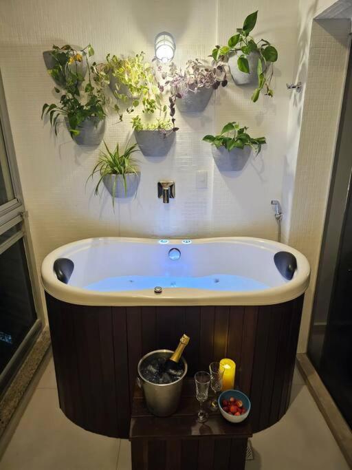 Pe Na Areia Com Jacuzzi E Vista Incrivel Mar! Guaruja