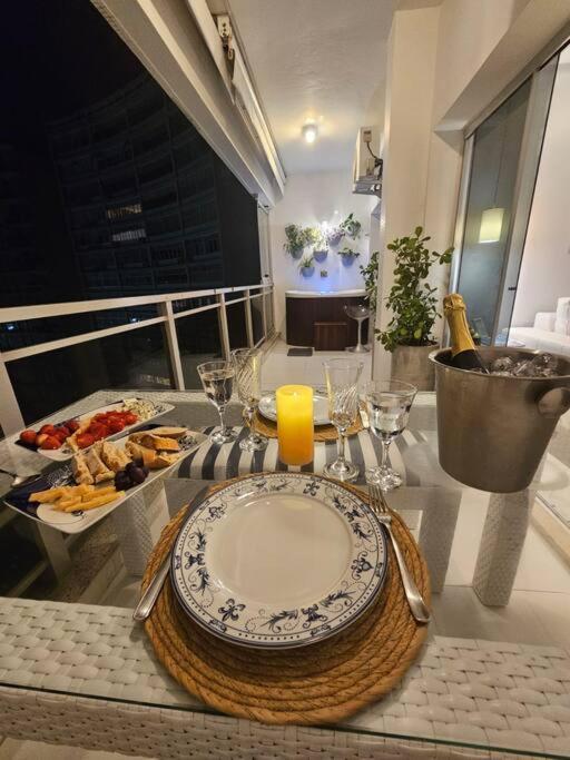 Apartment Pe Na Areia Com Jacuzzi E Vista Incrivel Mar!
